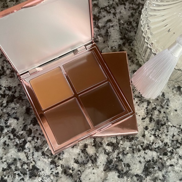 NIB ACE BEAUTE Sculptingn and contour palette - Picture 7 of 8